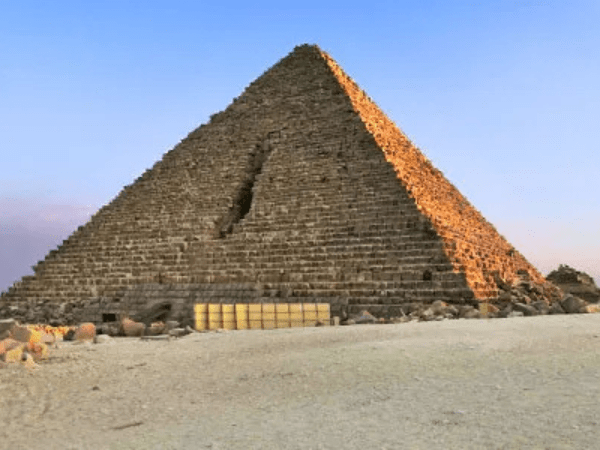 Private Access Tour Pyramid of Menkaure