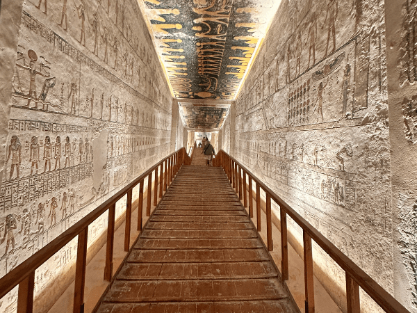 Luxury Luxor Half Day Tours with VIP Valley of the Kings access