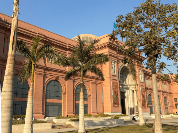 Explorando el Museo Egipcio