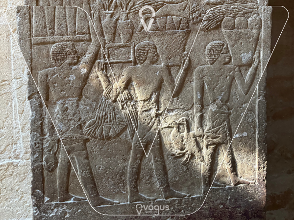 Visita a la pirámide de Teti desde el interior y exploración de la tumba de Kagemni