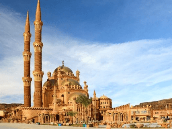 Old Market and The Main Mosque