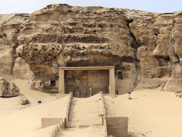 Visita Tel El Amarna, pranza e torna al Cairo