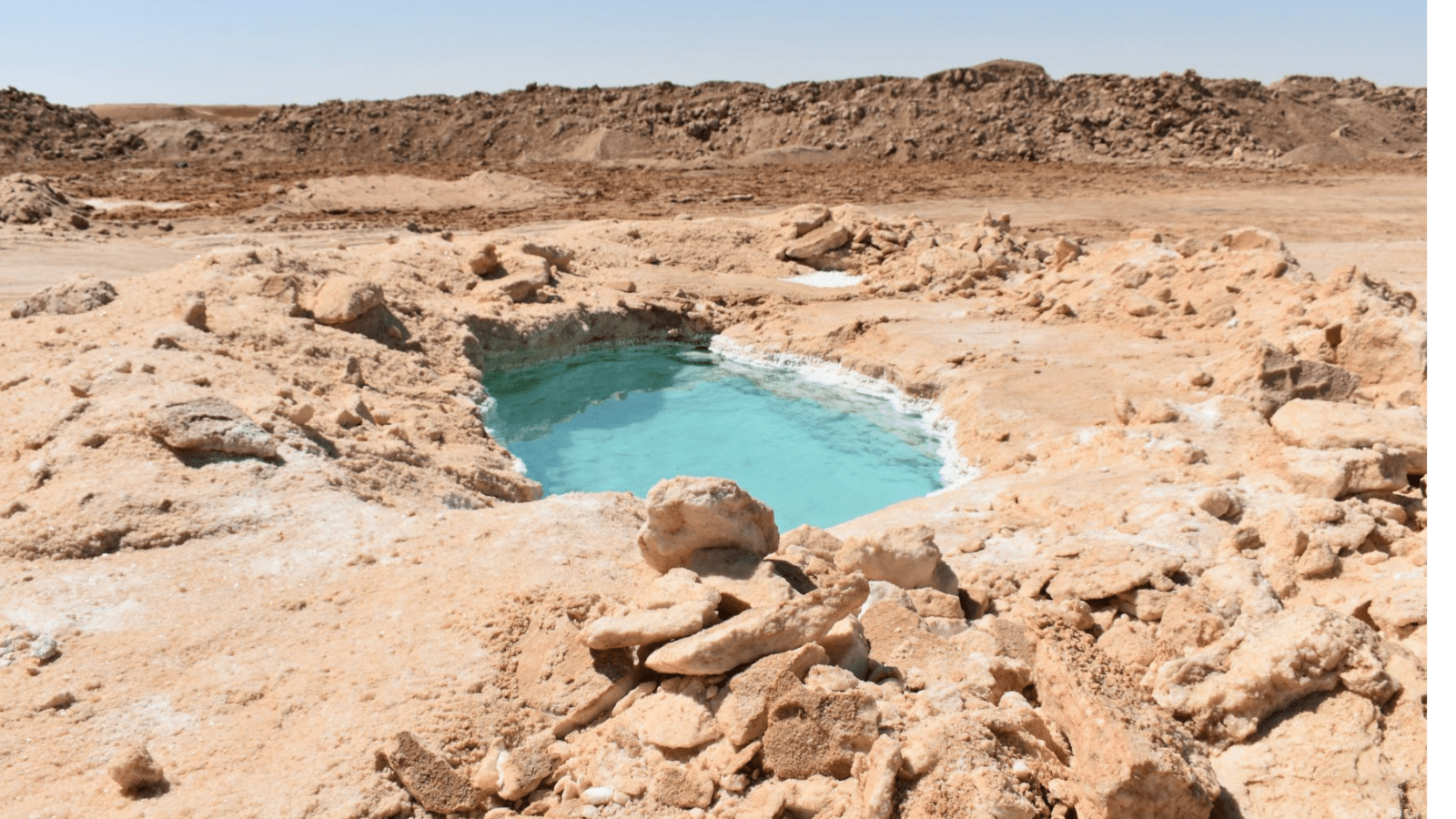 See the sunset and swim in the Fitnas well.