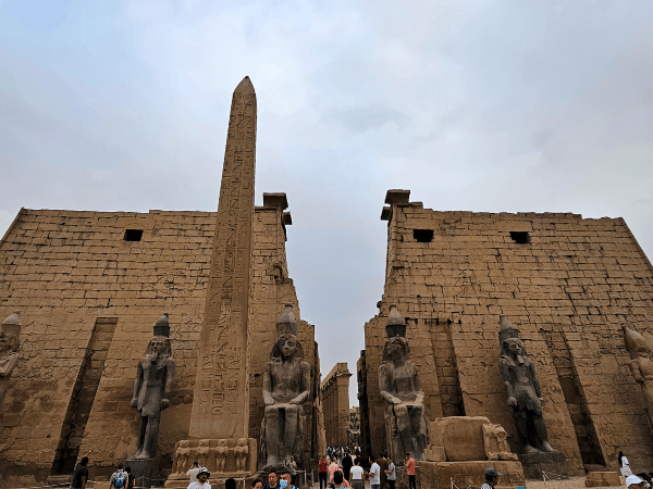 Visita el templo de Luxor