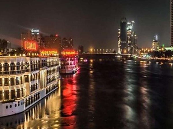 Crucero con cena en El Cairo: