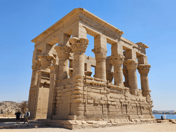 Visita al tempio di Philae.